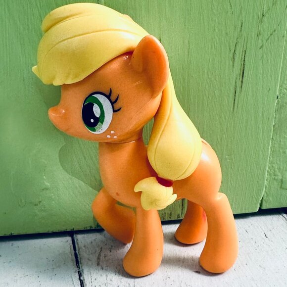 My Little Pony Applejack Action Figure Toy Pony Figure - Picture 1 of 7